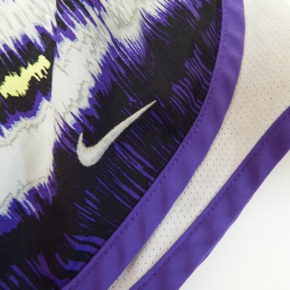 Nike athletic shorts, Dri Fit, Size L - Picture 2 of 4